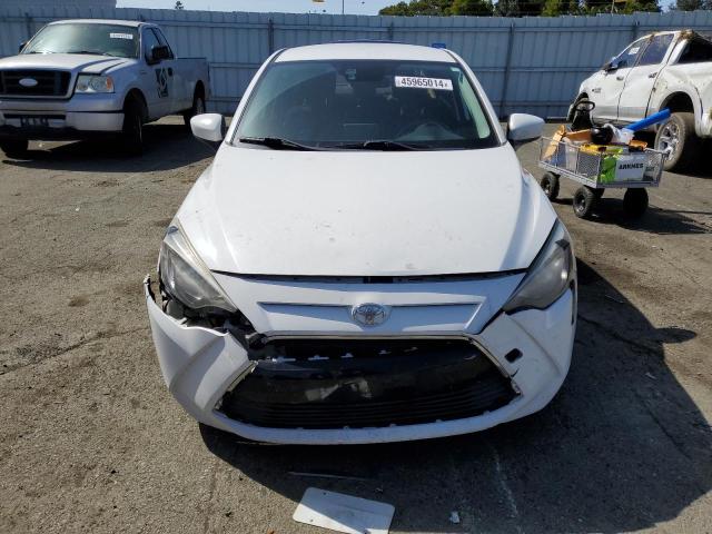 3MYDLBYVXHY167991 - 2017 TOYOTA YARIS IA WHITE photo 5