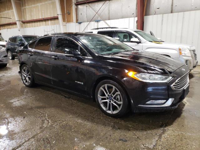 3FA6P0LU5HR142575 - 2017 FORD FUSION SE HYBRID BLACK photo 4