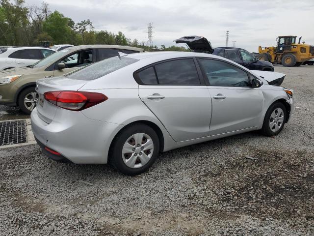 3KPFL4A70HE159477 - 2017 KIA FORTE LX SILVER photo 3