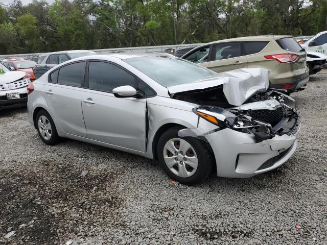 3KPFL4A70HE159477 - 2017 KIA FORTE LX SILVER photo 4