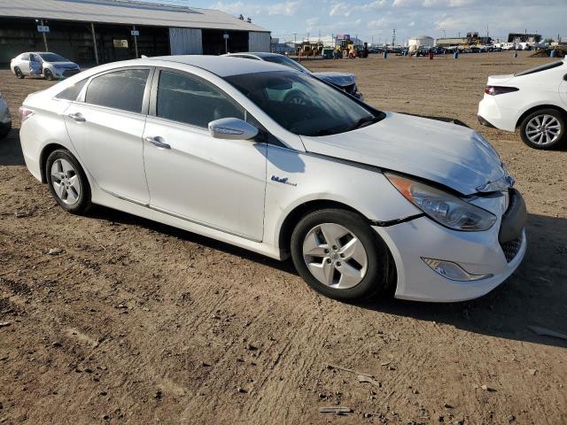 KMHEC4A40CA034682 - 2012 HYUNDAI SONATA HYBRID WHITE photo 4