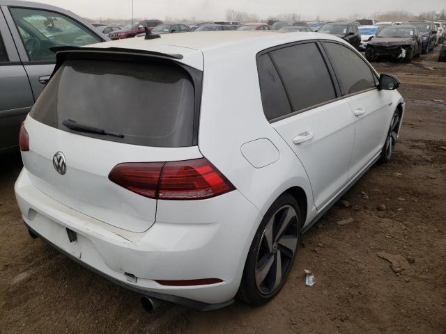 3VW447AU4JM275236 - 2018 VOLKSWAGEN GTI S/SE WHITE photo 3