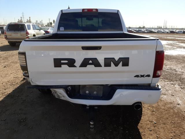 1C6RR7MT7JS214989 - 2018 RAM 1500 SPORT WHITE photo 6