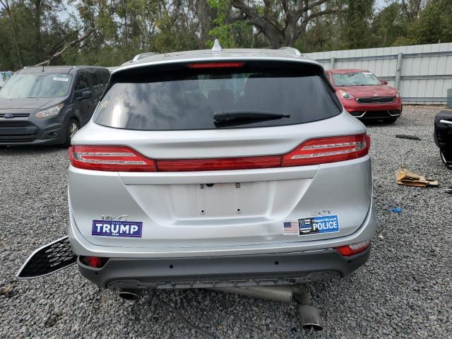 5LMCJ2C96HUL35387 - 2017 LINCOLN MKC SELECT Արծաթագույն լուսանկար 6
