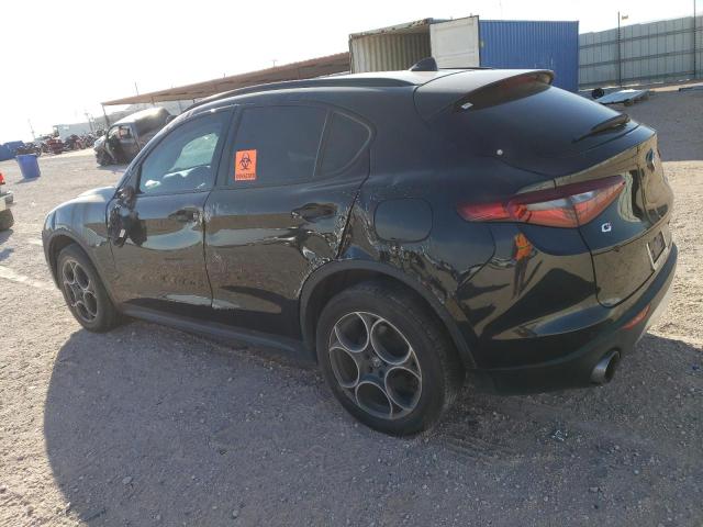 ZASFAKPN6J7B69931 - 2018 ALFA ROMEO STELVIO SPORT შავი ფოტო 2