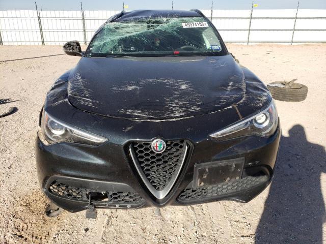 ZASFAKPN6J7B69931 - 2018 ALFA ROMEO STELVIO SPORT შავი ფოტო 5