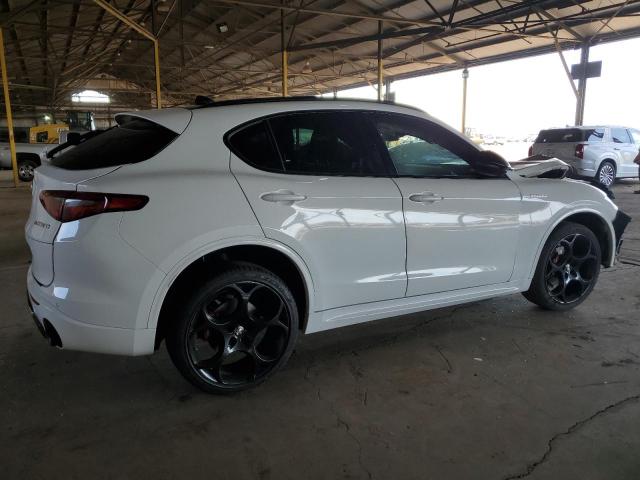 ZASPAKBN7N7D25427 - 2022 ALFA ROMEO STELVIO TI WHITE photo 3