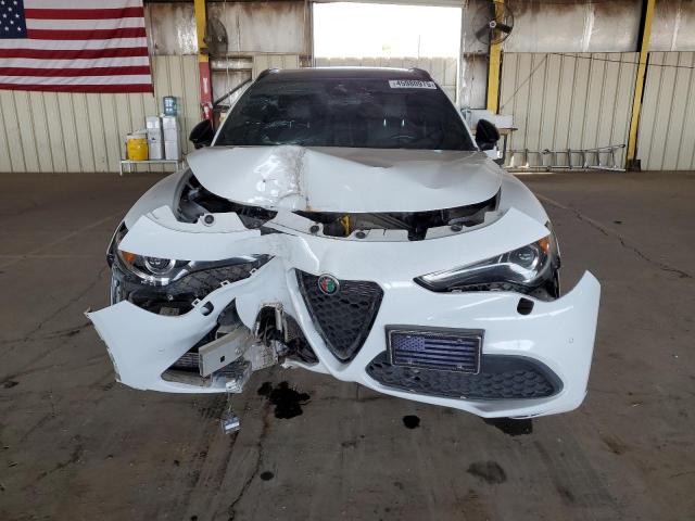 ZASPAKBN7N7D25427 - 2022 ALFA ROMEO STELVIO TI WHITE photo 5