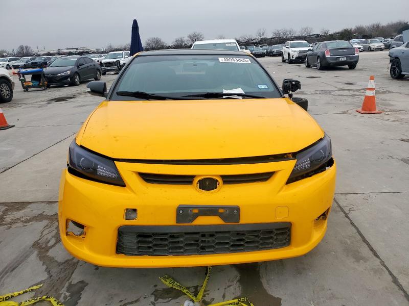 JTKJF5C77C3023084 - 2012 TOYOTA SCION TC 黄色 照片 5