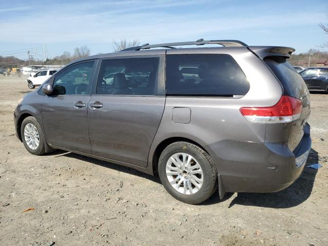 5TDYK3DC8DS365192 - 2013 TOYOTA SIENNA XLE GRAY photo 2