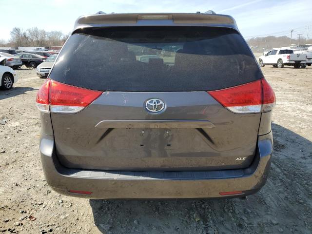 5TDYK3DC8DS365192 - 2013 TOYOTA SIENNA XLE GRAY photo 6