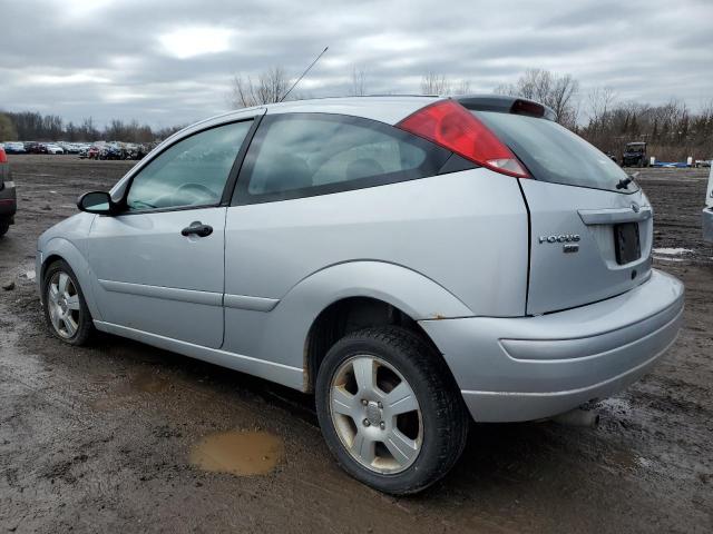 1FAHP31NX7W165917 - 2007 FORD FOCUS ZX3 SILVER photo 2