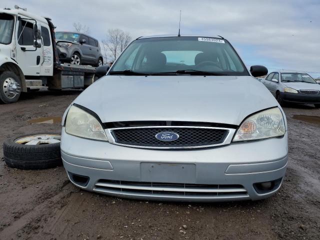 1FAHP31NX7W165917 - 2007 FORD FOCUS ZX3 SILVER photo 5