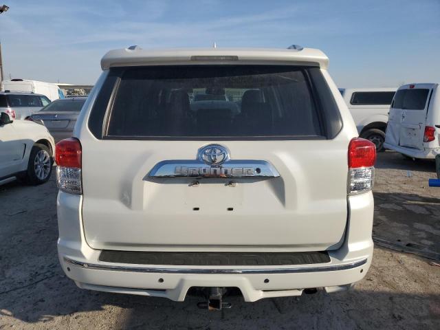 JTEBU5JRXD5113904 - 2013 TOYOTA 4RUNNER SR5 WHITE photo 6