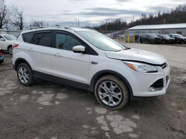 1FMCU9J97GUC71476 - 2016 FORD ESCAPE TITANIUM WHITE photo 4