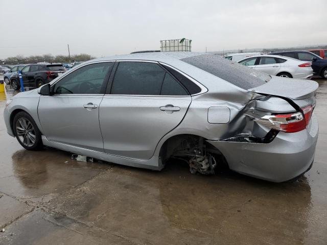 4T1BF1FK1HU393626 - 2017 TOYOTA CAMRY LE SILVER photo 2