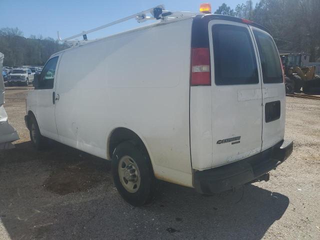 1GCWGFCA3D1191989 - 2013 CHEVROLET EXPRESS G2 WHITE photo 2