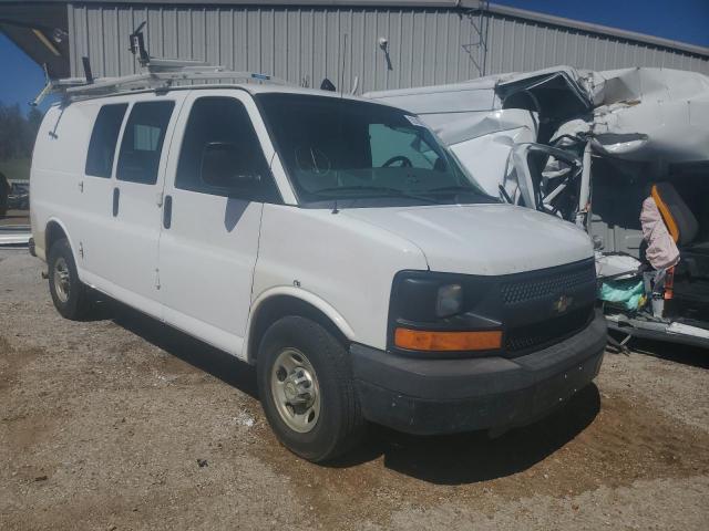 1GCWGFCA3D1191989 - 2013 CHEVROLET EXPRESS G2 WHITE photo 4