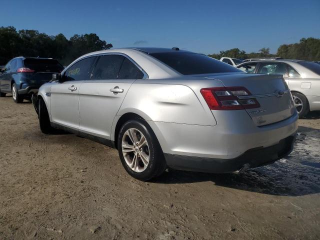 1FAHP2D89JG103815 - 2018 FORD TAURUS SE SILVER photo 2