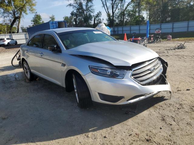 1FAHP2D89JG103815 - 2018 FORD TAURUS SE SILVER photo 4