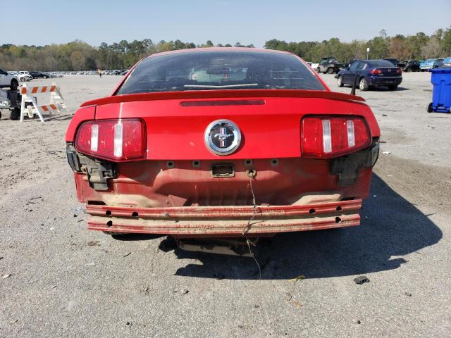 1ZVBP8AM5B5130105 - 2011 FORD MUSTANG RED photo 6