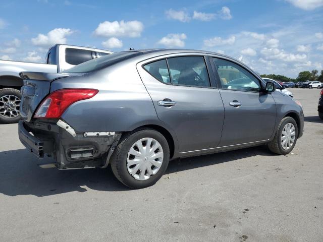 3N1CN7APXHL853431 - 2017 NISSAN VERSA S GRAY photo 3