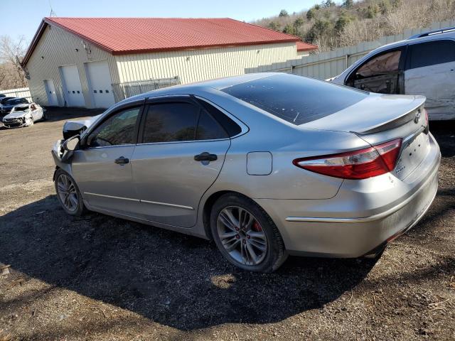 4T1BF1FKXHU621557 - 2017 TOYOTA CAMRY LE SILVER photo 2