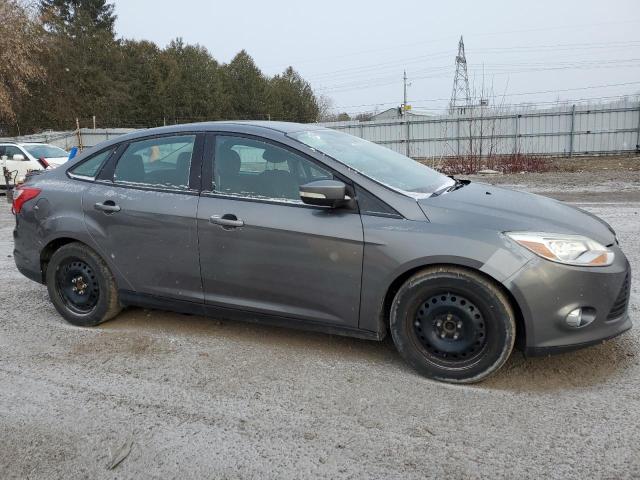 1FADP3F2XDL356439 - 2013 FORD FOCUS SE GRAY photo 4