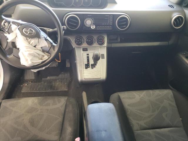 JTLZE4FE4B1121571 - 2011 TOYOTA SCION XB WHITE photo 8