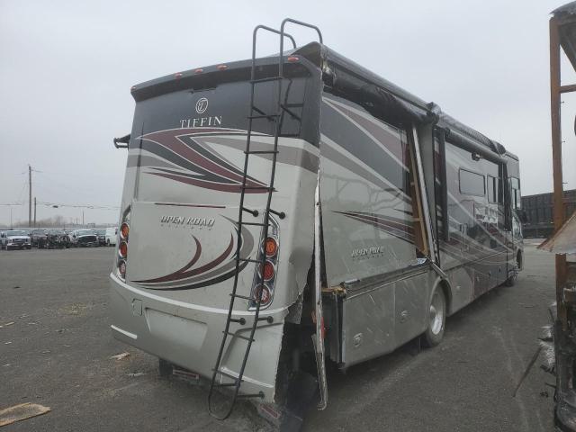 1F66F5DY4J0A22366 - 2019 TIFFIN MOTORHOMES INC OPEN ROAD TWO TONE photo 4