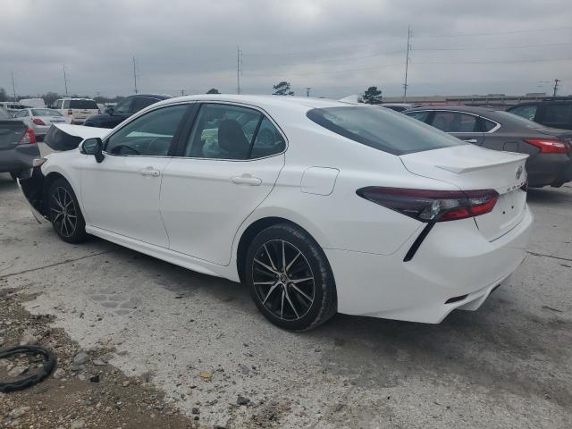 4T1G11AK4PU747309 - 2023 TOYOTA CAMRY SE NIGHT SHADE WHITE photo 2