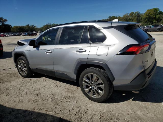 JTMC1RFV8KJ001413 - 2019 TOYOTA RAV4 XLE PREMIUM SILVER photo 2