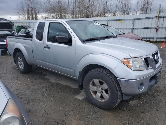 1N6AD0CW4AC434475 - 2010 NISSAN FRONTIER KING CAB SE SILVER photo 4