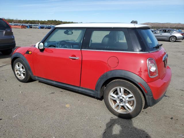 WMWSU3C54DT684364 - 2013 MINI COOPER RED photo 2