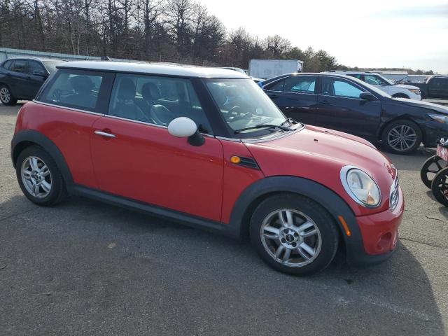 WMWSU3C54DT684364 - 2013 MINI COOPER RED photo 4