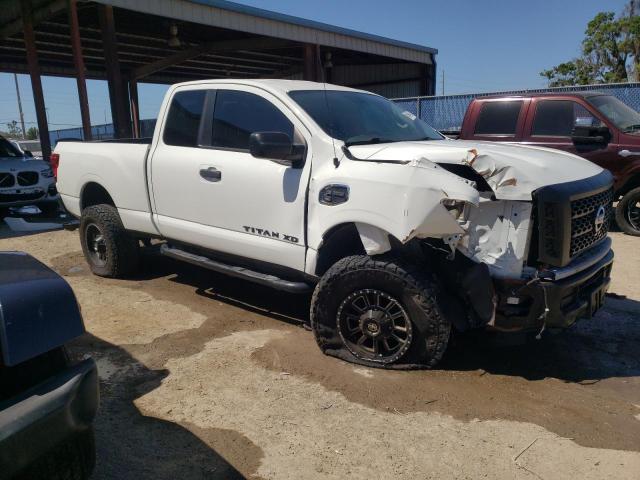 1N6BA1C3XHN559813 - 2017 NISSAN TITAN XD S WHITE photo 4