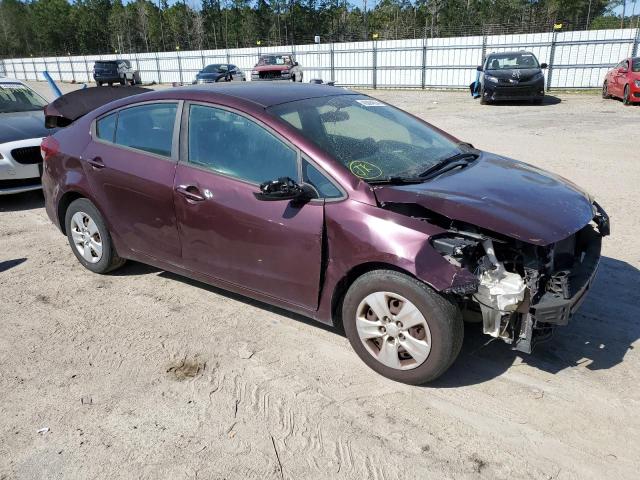 3KPFK4A70HE158008 - 2017 KIA FORTE LX MAROON photo 4