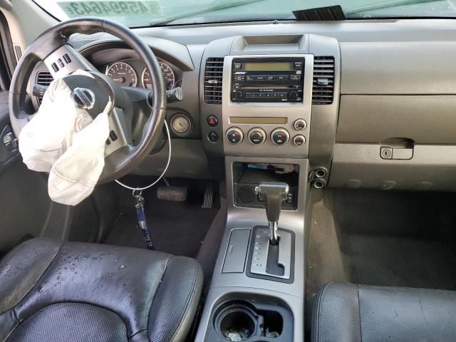 5N1AR18UX6C674957 - 2006 NISSAN PATHFINDER LE 黑色 照片 8