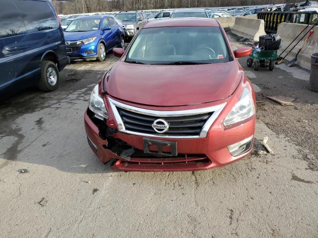 1N4AL3AP6FN902288 - 2015 NISSAN ALTIMA 2.5 RED photo 5