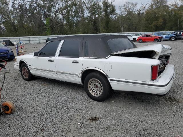 1LNLM81W9TY713886 - 1996 LINCOLN TOWN CAR EXECUTIVE Weiß Foto 2
