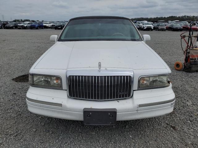 1LNLM81W9TY713886 - 1996 LINCOLN TOWN CAR EXECUTIVE Weiß Foto 5