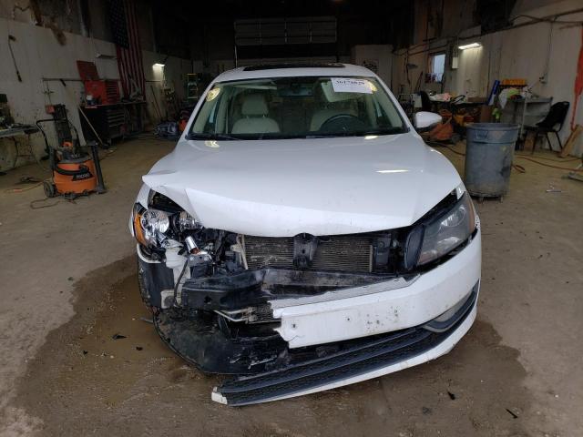 1VWCN7A39CC069611 - 2012 VOLKSWAGEN PASSAT SEL WHITE photo 5