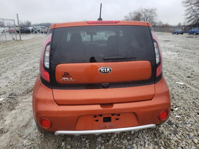 KNDJP3A57J7570291 - 2018 KIA SOUL + ORANGE photo 6