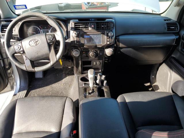 JTEBU5JR9J5605416 - 2018 TOYOTA 4RUNNER SR5/SR5 PREMIUM 银色 照片 8