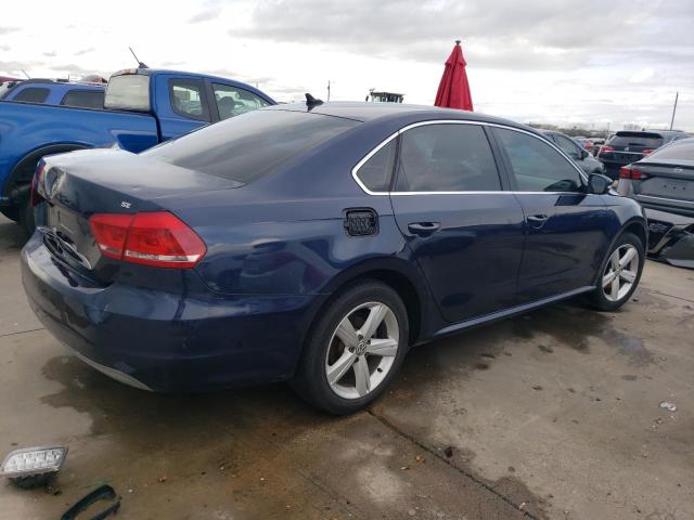 1VWBP7A3XDC098042 - 2013 VOLKSWAGEN PASSAT SE BLUE photo 3