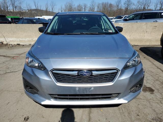 4S3GTAA61H1731783 - 2017 SUBARU IMPREZA SILVER photo 5