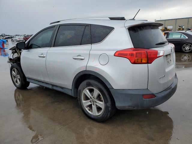 2T3WFREV2FW207396 - 2015 TOYOTA RAV4 XLE SILVER photo 2