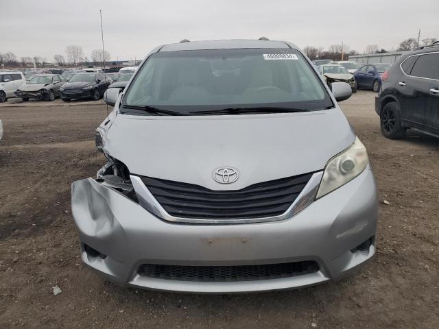 5TDKK3DC9BS129959 - 2011 TOYOTA SIENNA LE SILVER photo 5