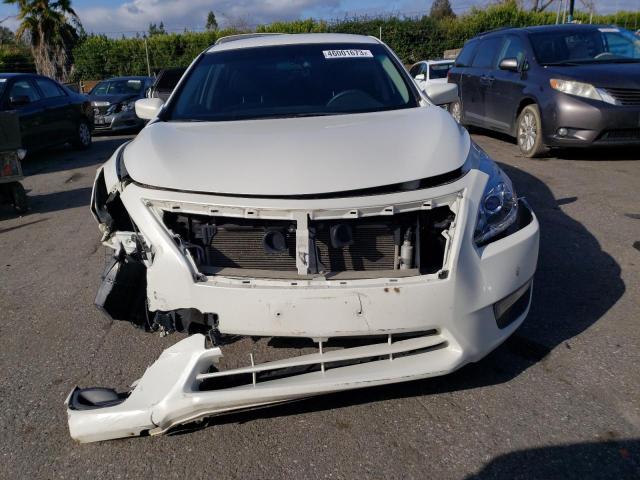 1N4AL3AP9FN333758 - 2015 NISSAN ALTIMA 2.5 WHITE photo 5