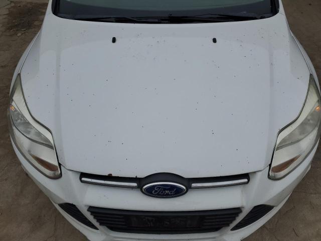 1FAHP3F25CL139378 - 2012 FORD FOCUS SE WHITE photo 11